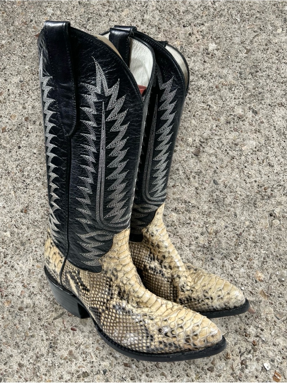 AMAZONAS vintage 90s python skin western boots